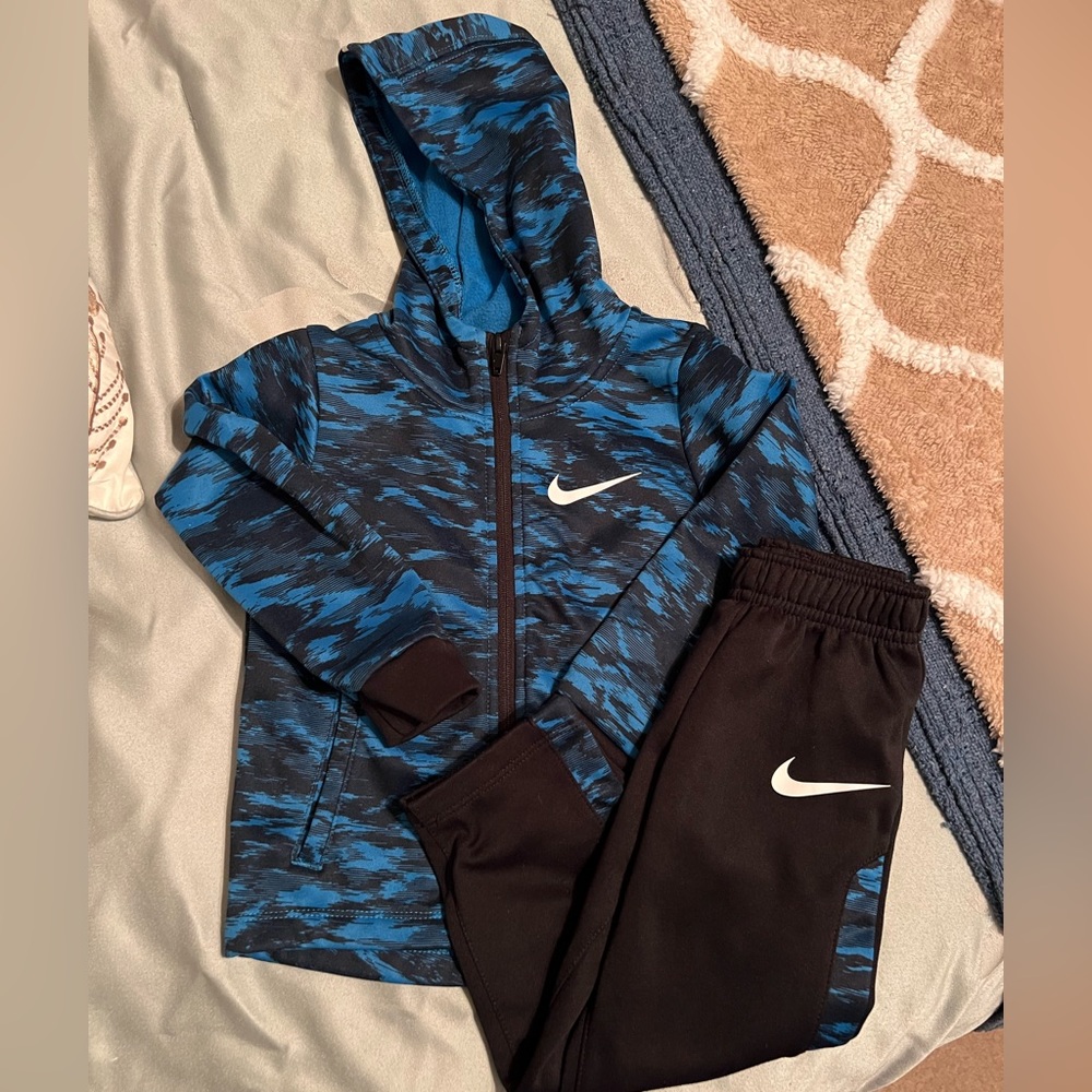 Nike basketball Elite blue and black hooded jacket and pants set toddler 2T EUC